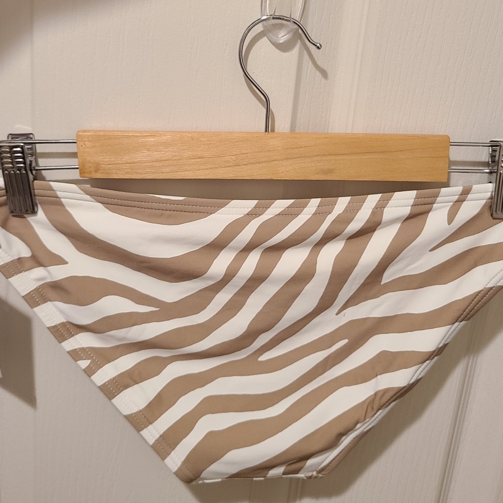 2 PC MICHAEL KORS MK WHITE TAN ZEBRA ANIMAL PRINT LOGO TANKINI BIKINI NWT - Picture 12 of 15